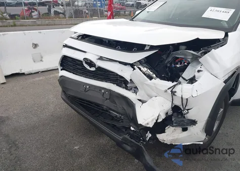 2024 Toyota Rav4 Xle from USA, damaged, VIN 2T3W1RFV4RC281602